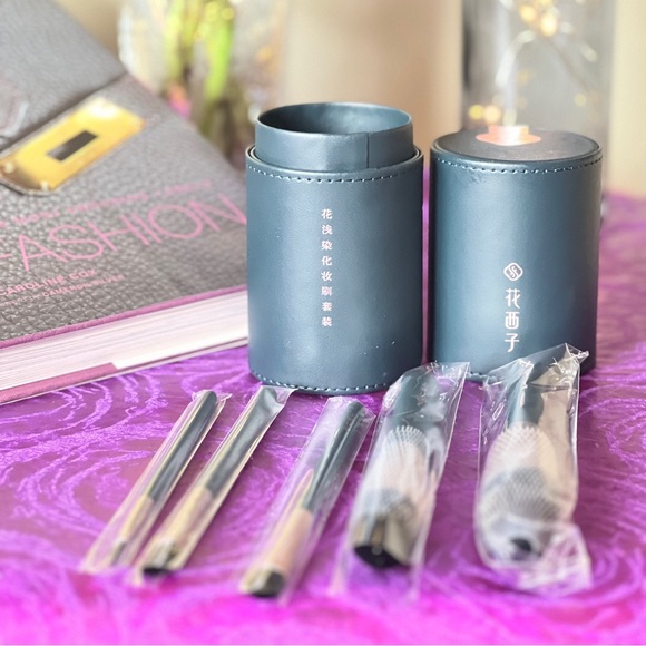 Florasis 🎉BNIB🎉 Luxury Makeup Brush Set (5 brushes) - Picture 9 of 12